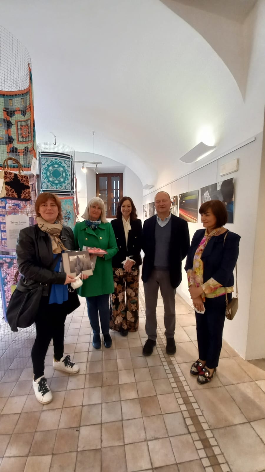 inaugrazione mostra trame lariane a villa monastero