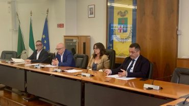 conferenza stampa navigazione e trenord