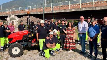 consegna trattore protezione civile ana lecco