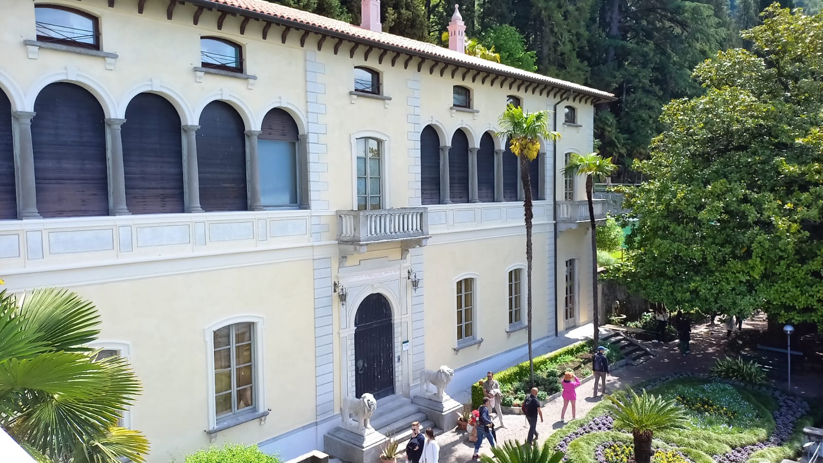 villa monastero nuova facciata